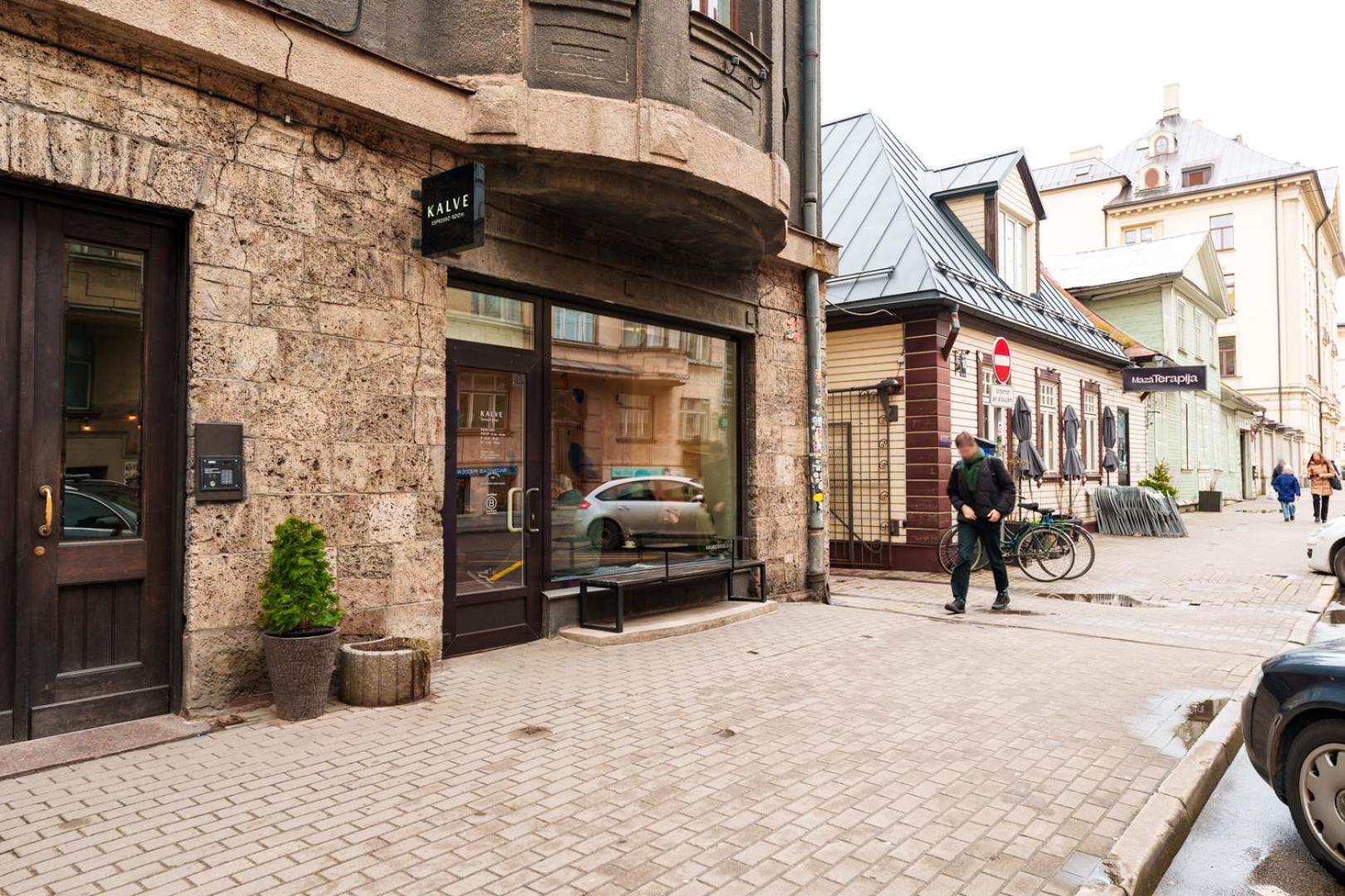 La Belle Etage Butas